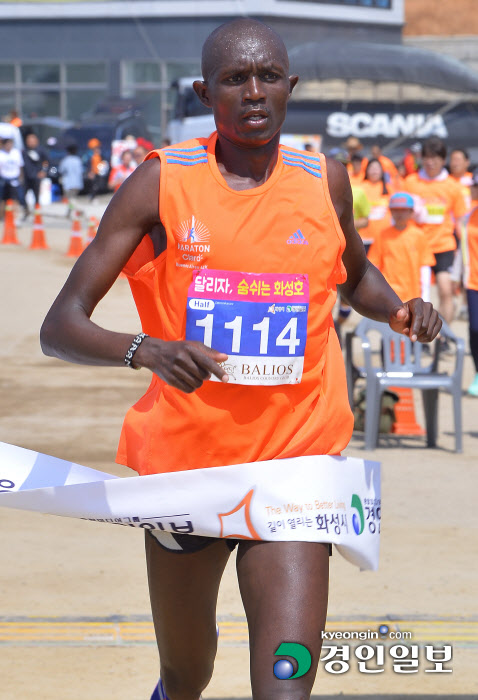 [화보]제18회 화성효마라톤대회 현장