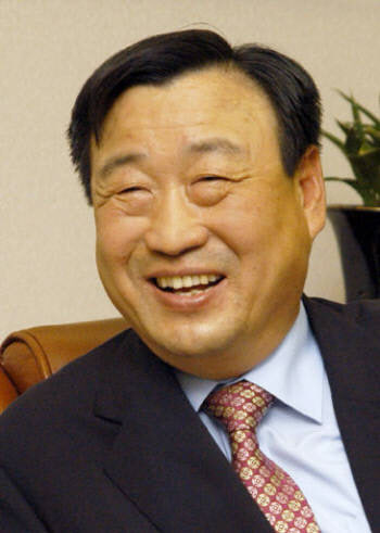 이희범위원장