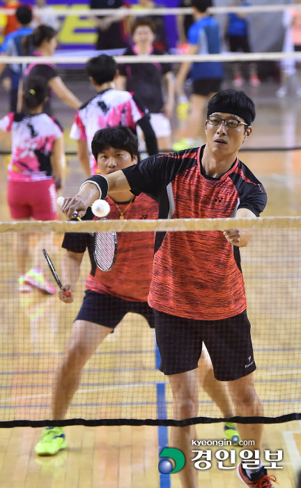 [화보]제17회 용인시·경인일보배 전국생활체육 오픈배드민턴대회
