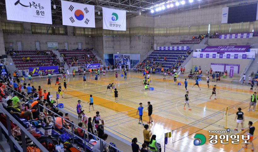 [화보]제17회 용인시·경인일보배 전국생활체육 오픈배드민턴대회