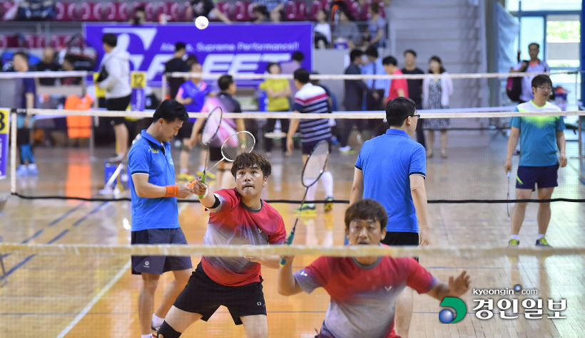 [화보]제17회 용인시·경인일보배 전국생활체육 오픈배드민턴대회