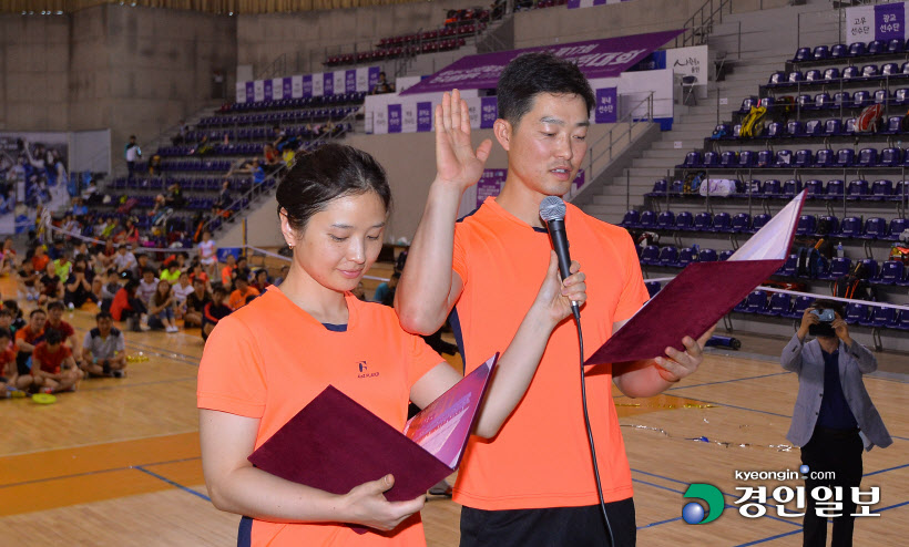 [화보]제17회 용인시·경인일보배 전국생활체육 오픈배드민턴대회