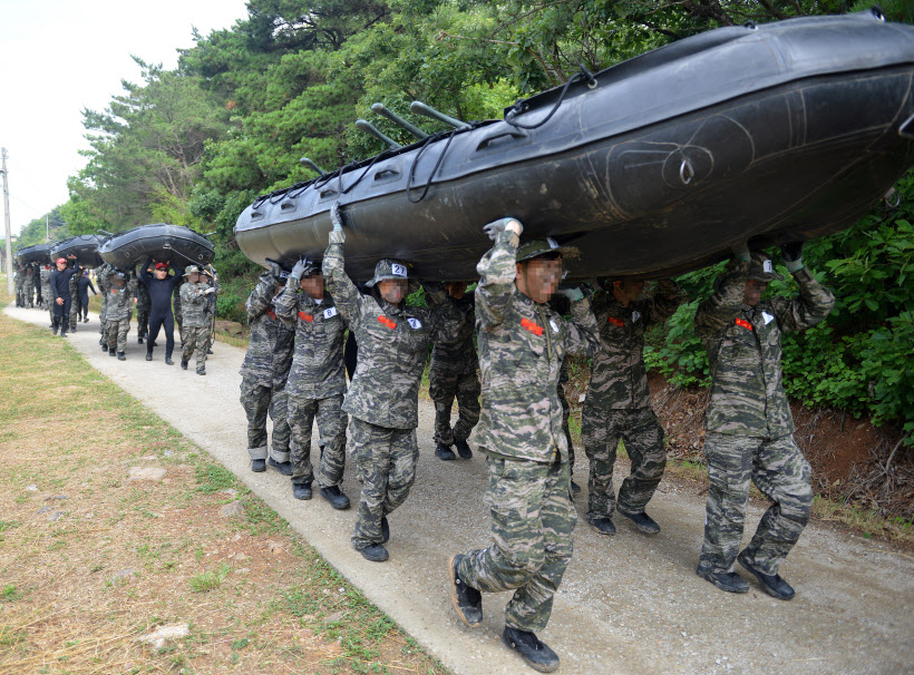 탈북대학생 2박3일 '해병대 병영 체험'