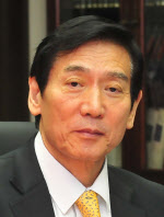 이강신 회장 집무실 촬영
