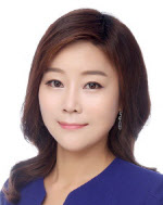 '신유진-변호사'