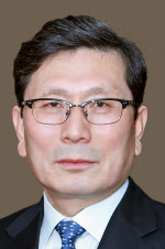 한국항공대 제8대 이강웅 총장