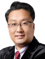 김진욱 전시전략팀장