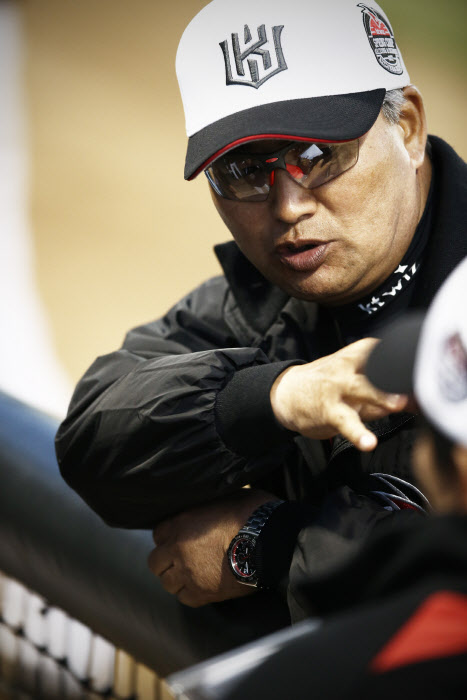 KT 김진욱 감독