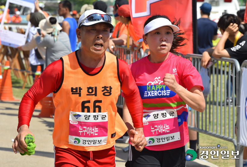[화보]제20회 양평 이봉주마라톤대회 겸 경인일보 남한강마라톤 대회