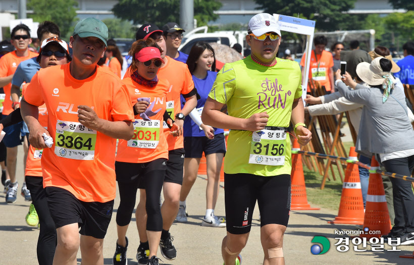 [화보]제20회 양평 이봉주마라톤대회 겸 경인일보 남한강마라톤 대회
