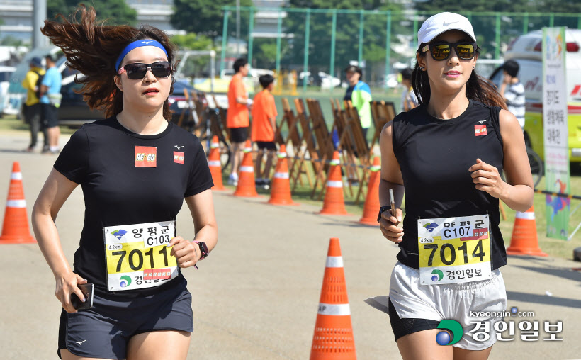 [화보]제20회 양평 이봉주마라톤대회 겸 경인일보 남한강마라톤 대회