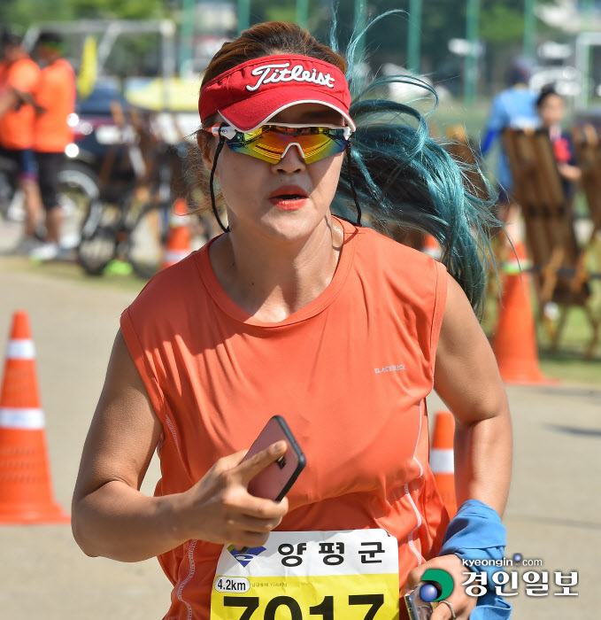 [화보]제20회 양평 이봉주마라톤대회 겸 경인일보 남한강마라톤 대회