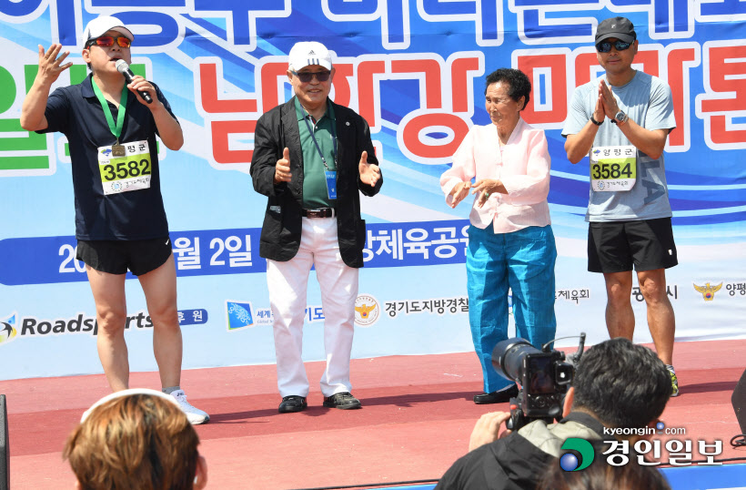 [화보]제20회 양평 이봉주마라톤대회 겸 경인일보 남한강마라톤 대회