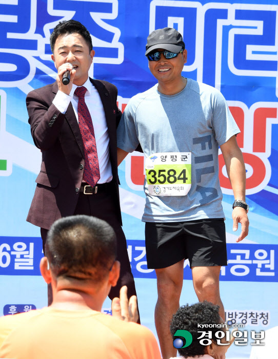 [화보]제20회 양평 이봉주마라톤대회 겸 경인일보 남한강마라톤 대회