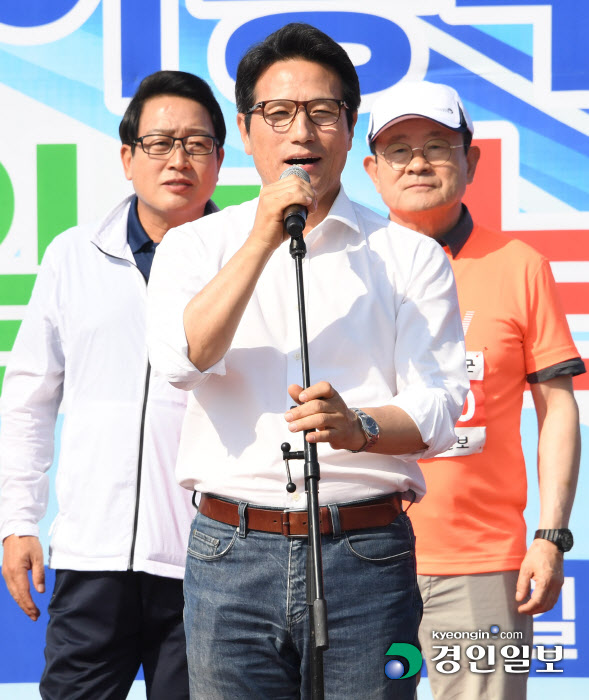 [화보]제20회 양평 이봉주마라톤대회 겸 경인일보 남한강마라톤 대회