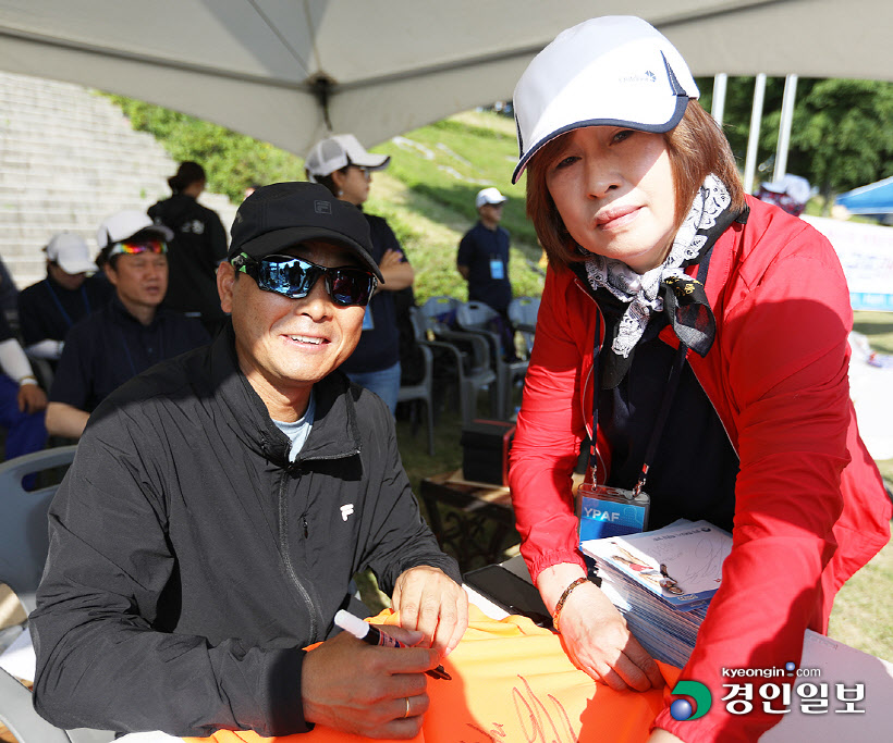 [화보]제20회 양평 이봉주마라톤대회 겸 경인일보 남한강마라톤 대회