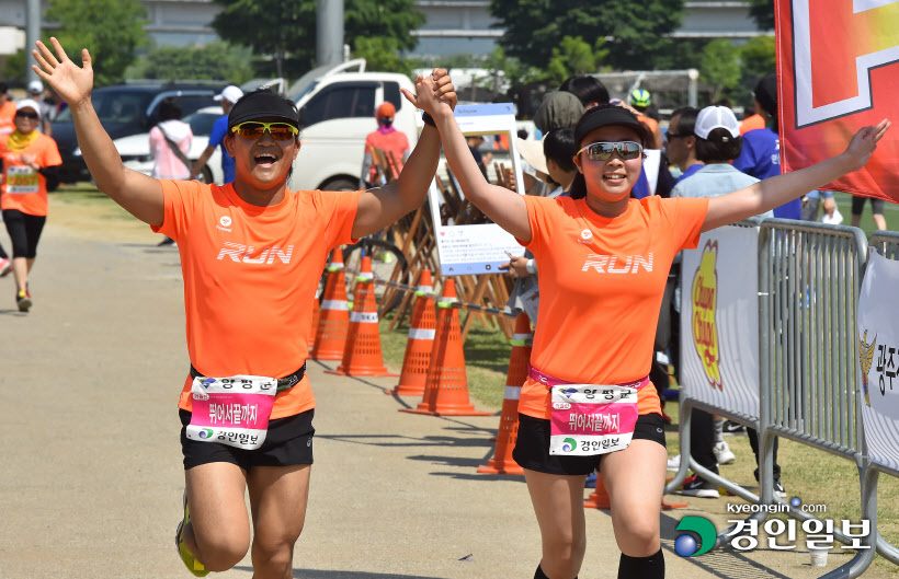 [화보]제20회 양평 이봉주마라톤대회 겸 경인일보 남한강마라톤 대회