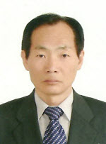 한정규 문학평론가