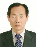 한정규 문학평론가