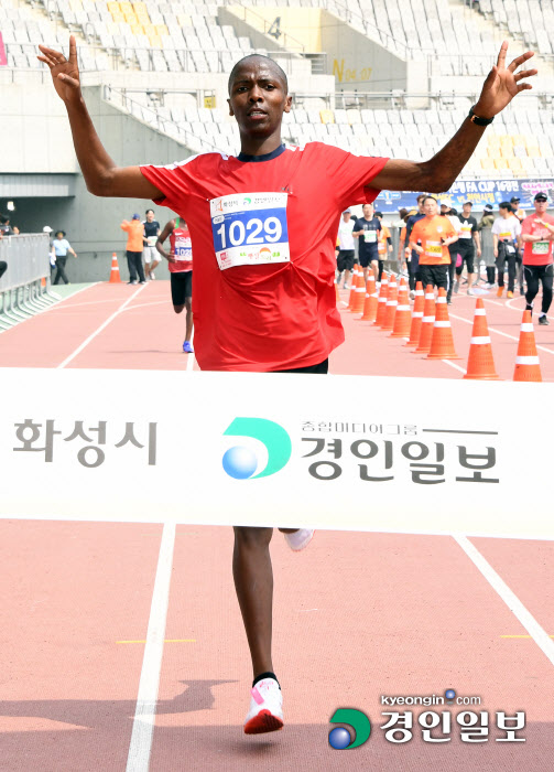 [화보]'제20회 화성 효 마라톤 대회'