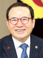 이용범 인천광역시의회 의장