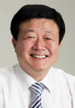 정상환 국제대 교수·전 청와대 행정관