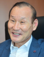 인천 형지그룹 최병오 회장 인터뷰4