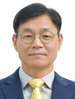 기고자 사진(상임위원)