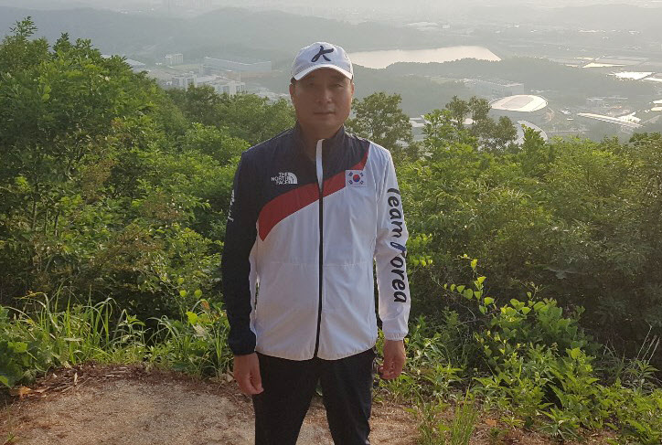 오교문 코치