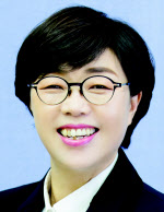 박옥분 경기도의회 여성가족평생교육위원장