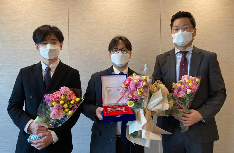 일경언론상 수상