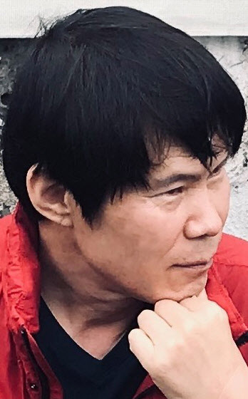 정한용 시인