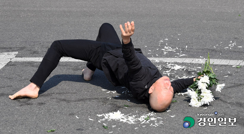 '가족에게 죽임을 당한 두 명의 발달 장애인에 대한 추모제'2