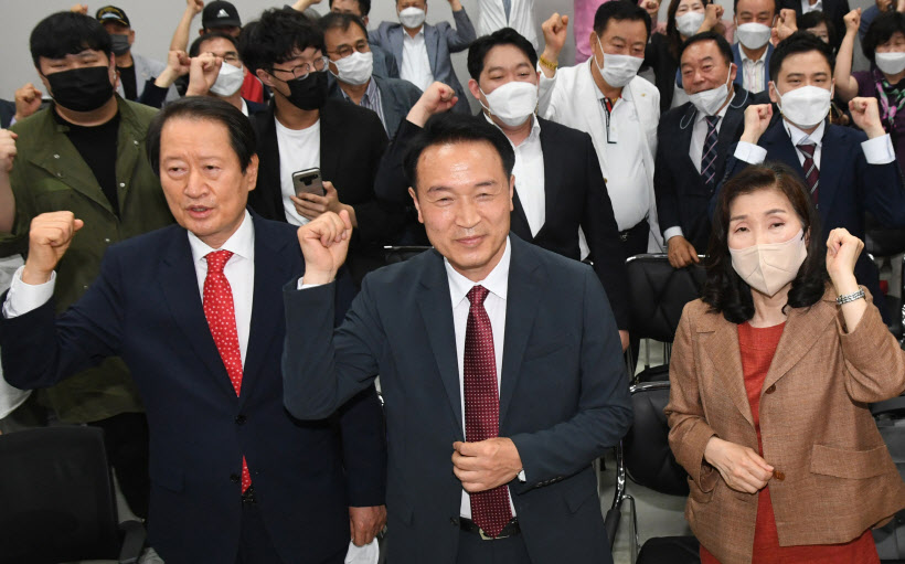 파이팅 외치는 임태희 경기도 교육감 후보