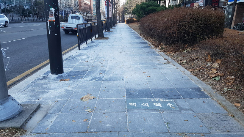 005.jpg