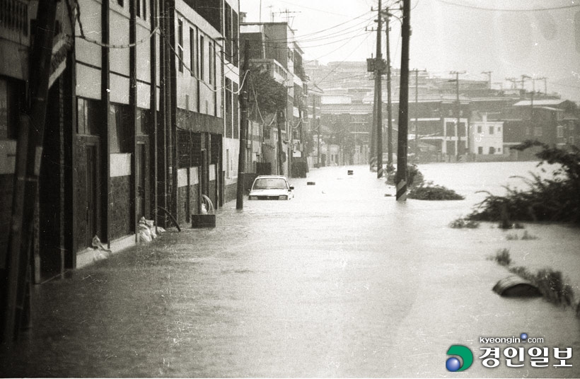 90년-9-20년만에최대폭우.jpg
