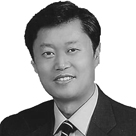 장보웅_행정학박사.jpg