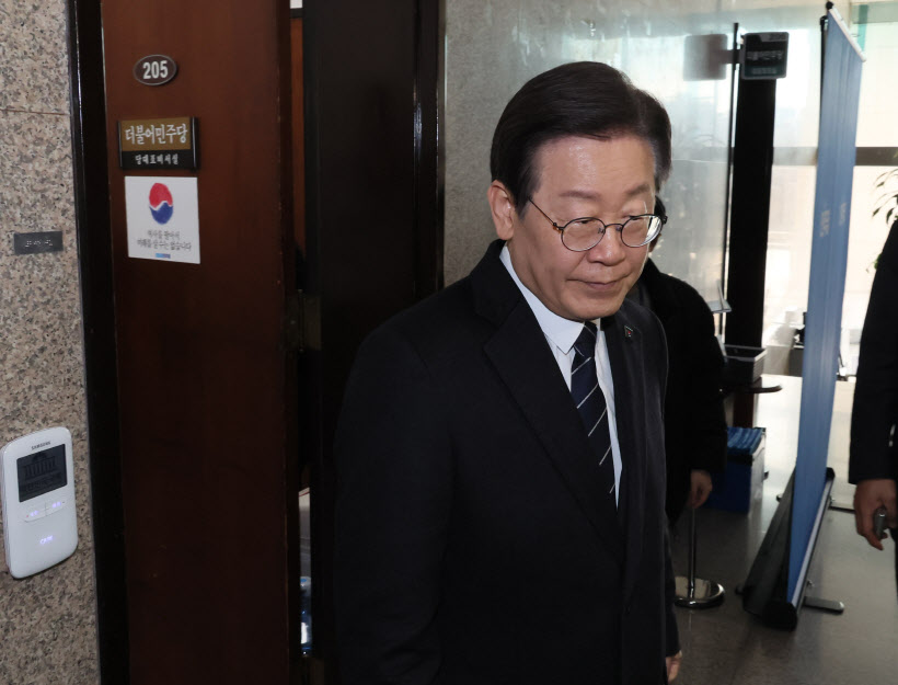 노웅래 의원 면담 마친 이재명 대표