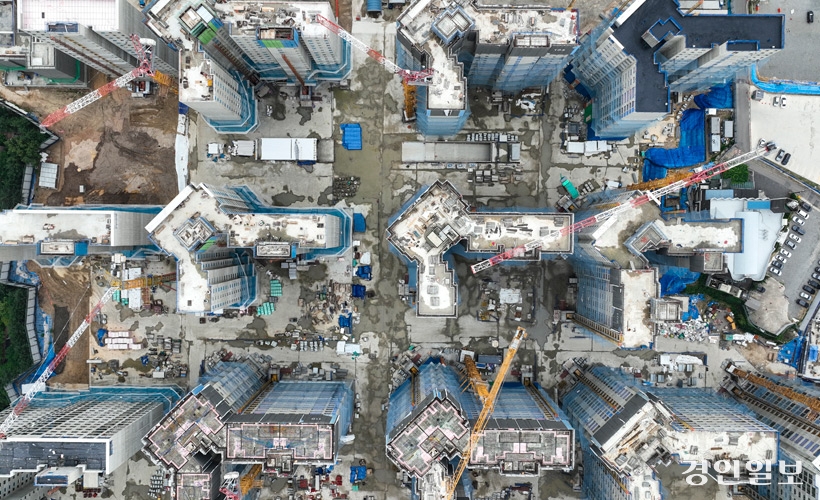 신축아파트-공사현장-(1).jpg