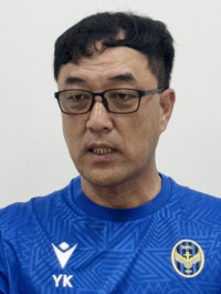 최영근 감독