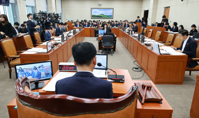 기후위기특별위원회 전체회의