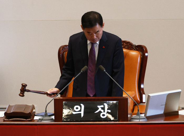 국회 본회의 시작