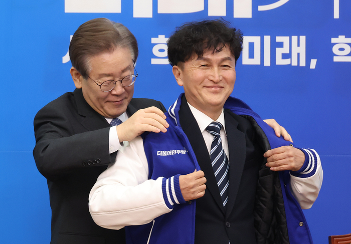 경찰에서 민주당으로