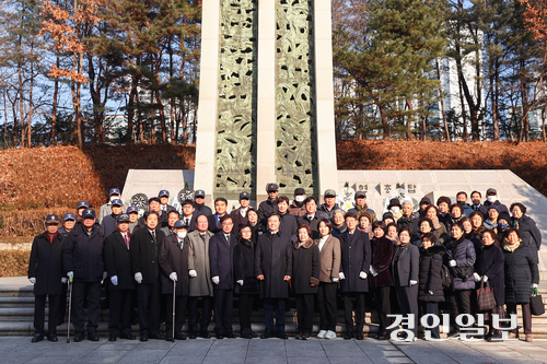 김성제 의왕시장, 새해 현충탑 참배