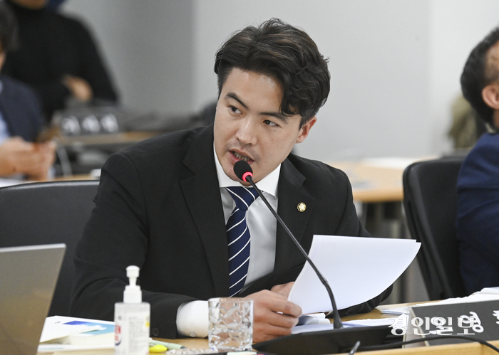 오영환 민주