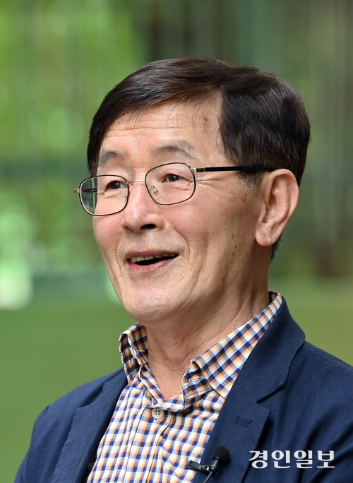 박정남 전 주가봉 대사
