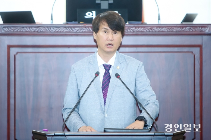 제234회 임시회 제2차 본회의에서 5분 자유발언 중인 송선영 의원. /화성시의회 제공