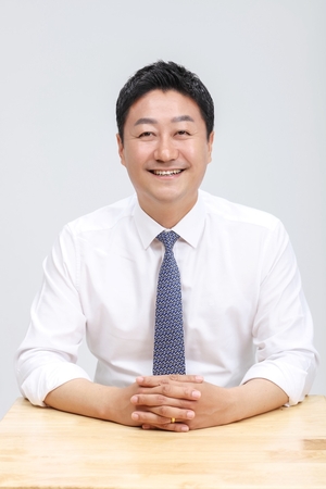 경기도의회 후반기 의장에 당선된 김진경 의원/경기도의회 제공