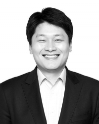 '통 큰' 결단을 환영할 수 없는 불편한 진실들