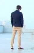 이종석 착시 의상 '치마레깅스 입은 것 같아' 늘씬한 뒷태 '눈길'